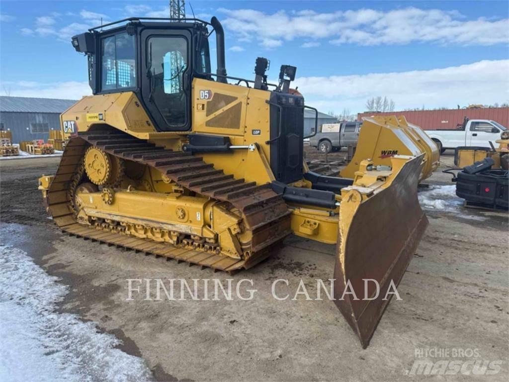 CAT D5-17 Buldožeri gusjeničari