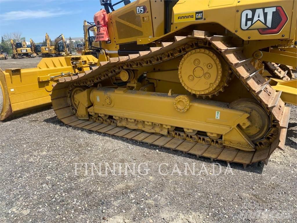 CAT D5-17 Buldožeri gusjeničari