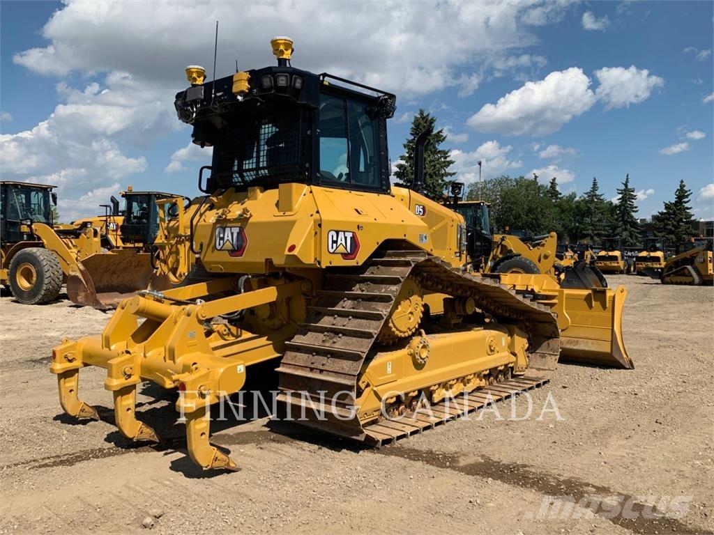 CAT D5-17 Buldožeri gusjeničari