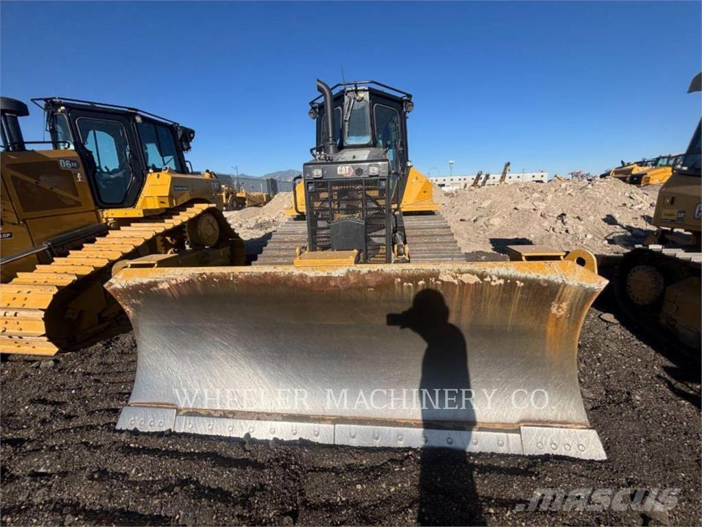 CAT D5-17 XL Buldožeri gusjeničari