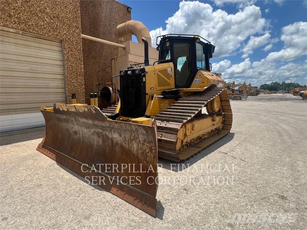 CAT D5-17VP Buldožeri gusjeničari
