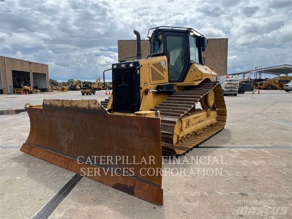 CAT D5-17VP Buldožeri gusjeničari