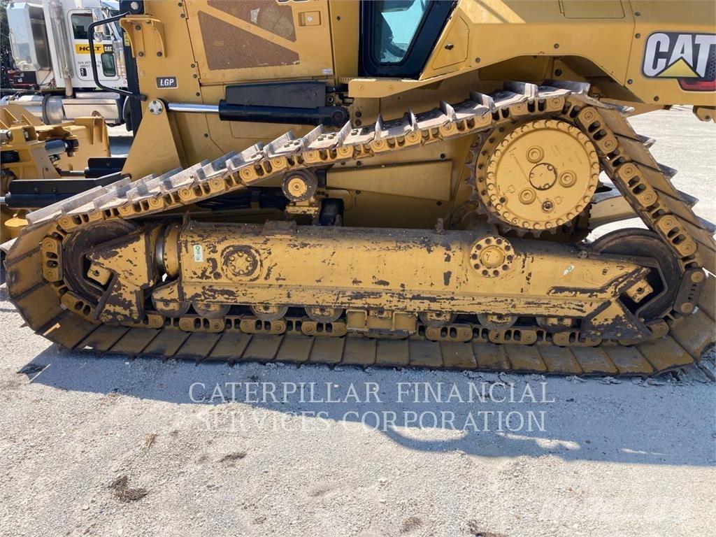 CAT D5-17VP Buldožeri gusjeničari