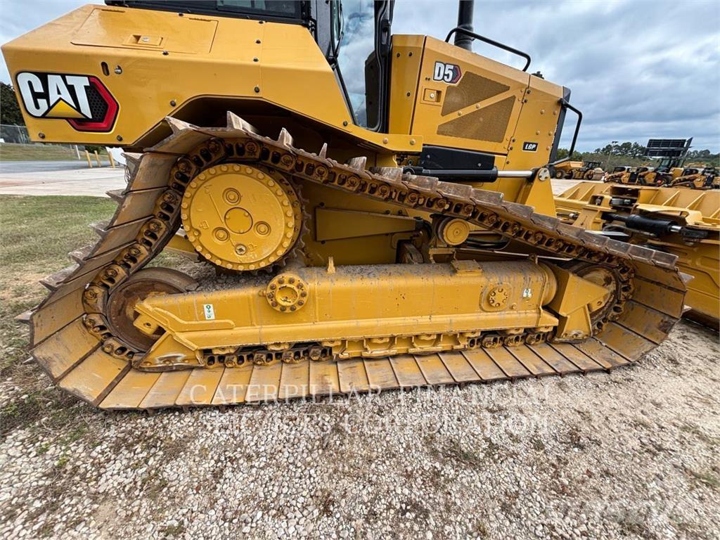 CAT D5-17VP Buldožeri gusjeničari