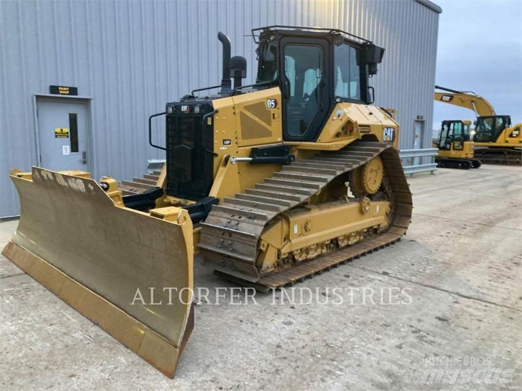 CAT D5-17VPLGP Buldožeri gusjeničari