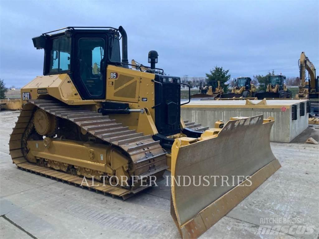 CAT D5-17VPLGP Buldožeri gusjeničari