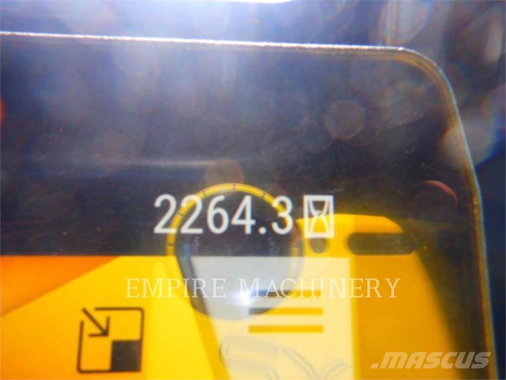 CAT D5-17VPWHA Buldožeri gusjeničari