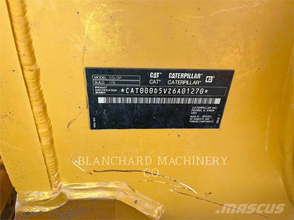 CAT D5 LGP Buldožeri gusjeničari