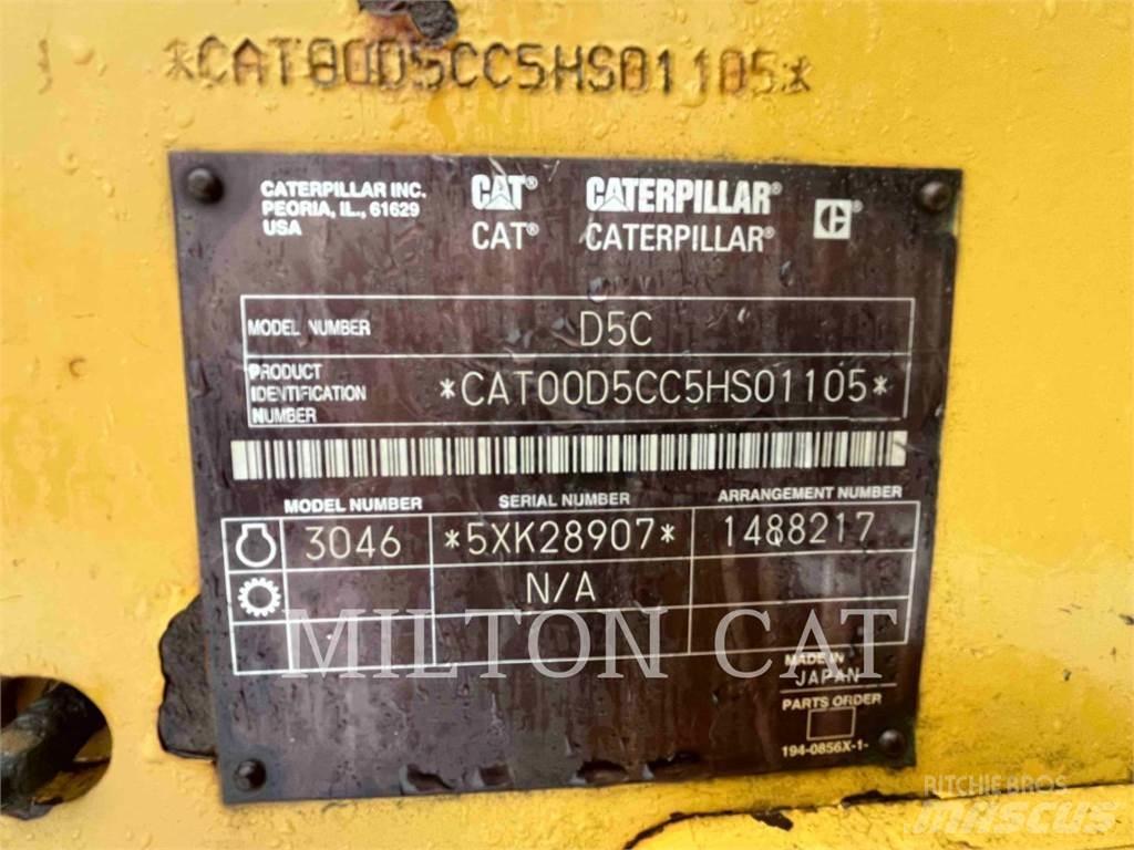 CAT D5CIII Buldožeri gusjeničari
