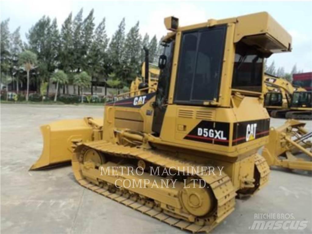 CAT D5GXL Buldožeri gusjeničari