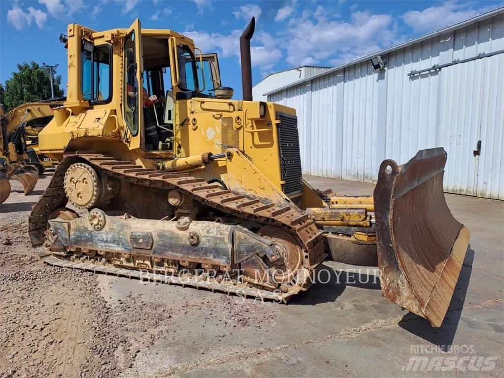 CAT D5H Buldožeri gusjeničari