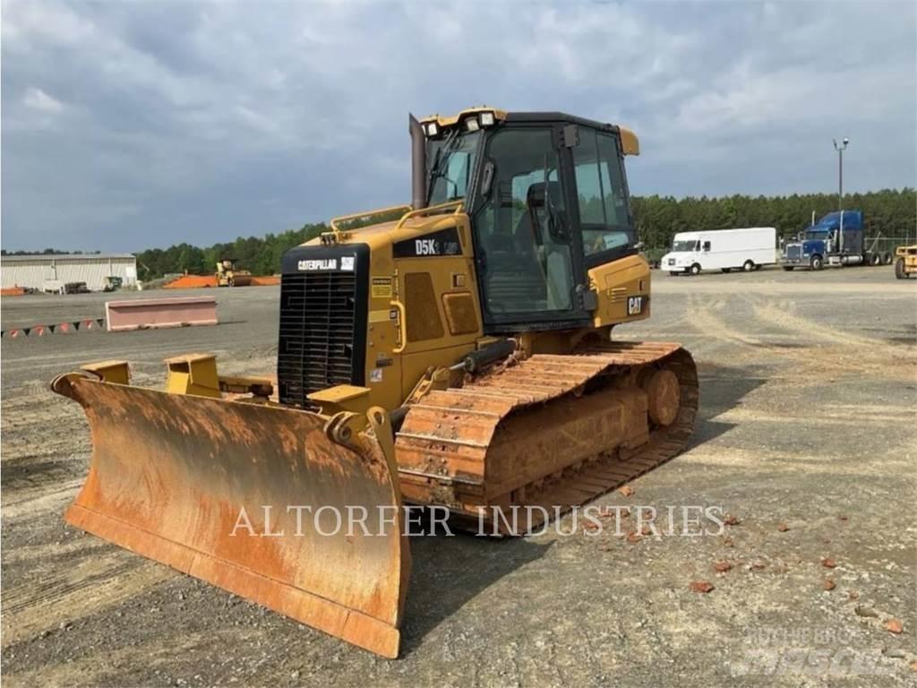 CAT D5K2 LGP Buldožeri gusjeničari
