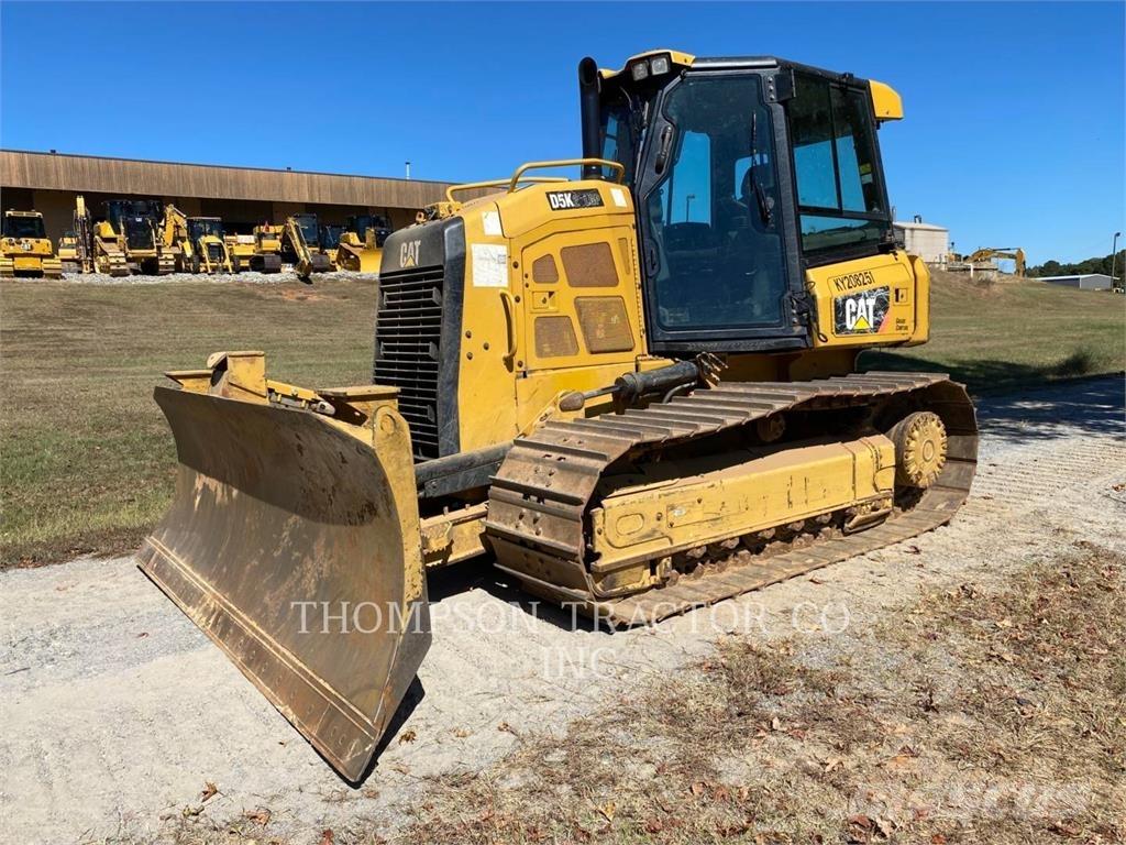 CAT D5K2 LGP Buldožeri gusjeničari