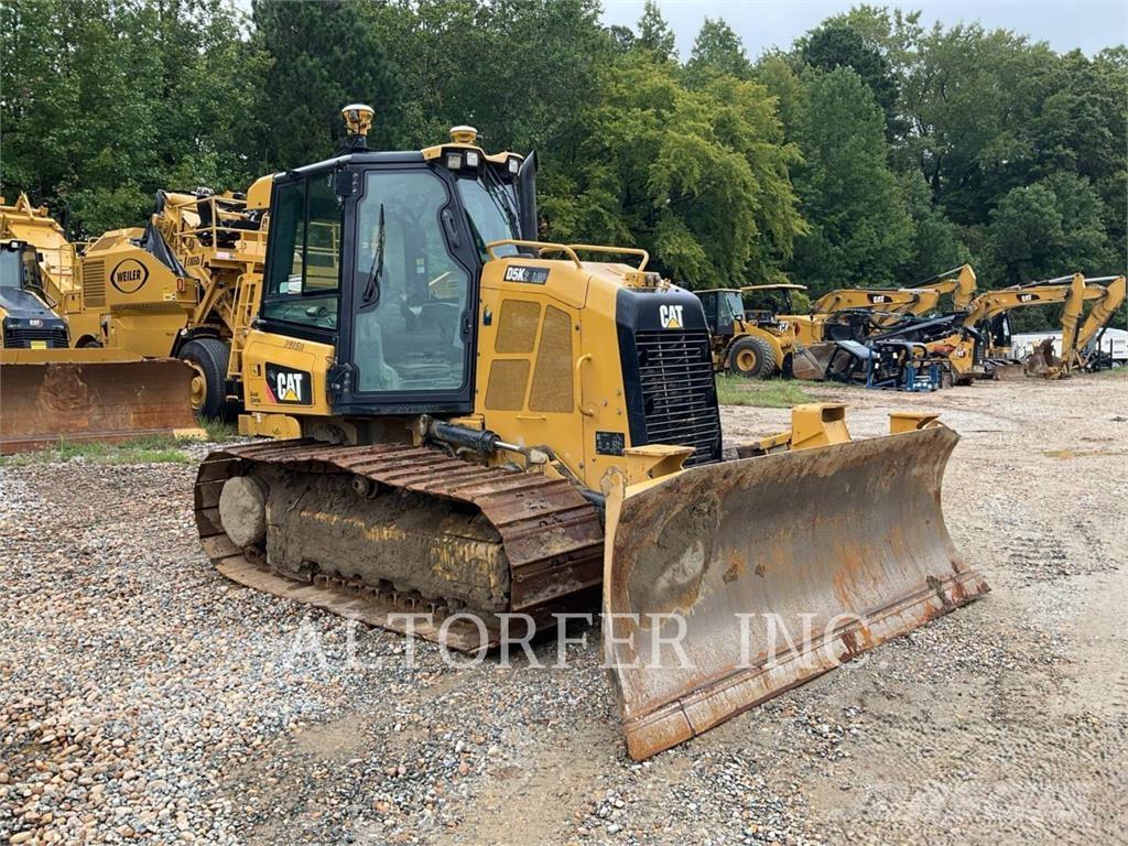 CAT D5K2 LGP3D Buldožeri gusjeničari