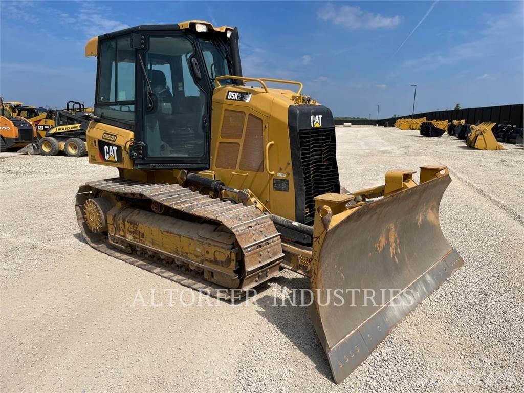 CAT D5K2 XL Buldožeri gusjeničari