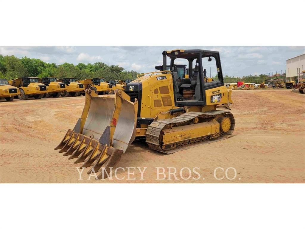 CAT D5K2 XL Buldožeri gusjeničari