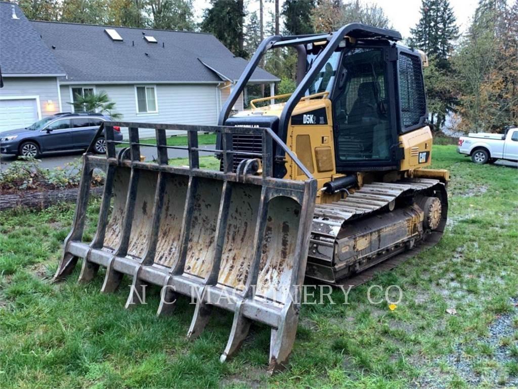 CAT D5K2 XLCB Buldožeri gusjeničari