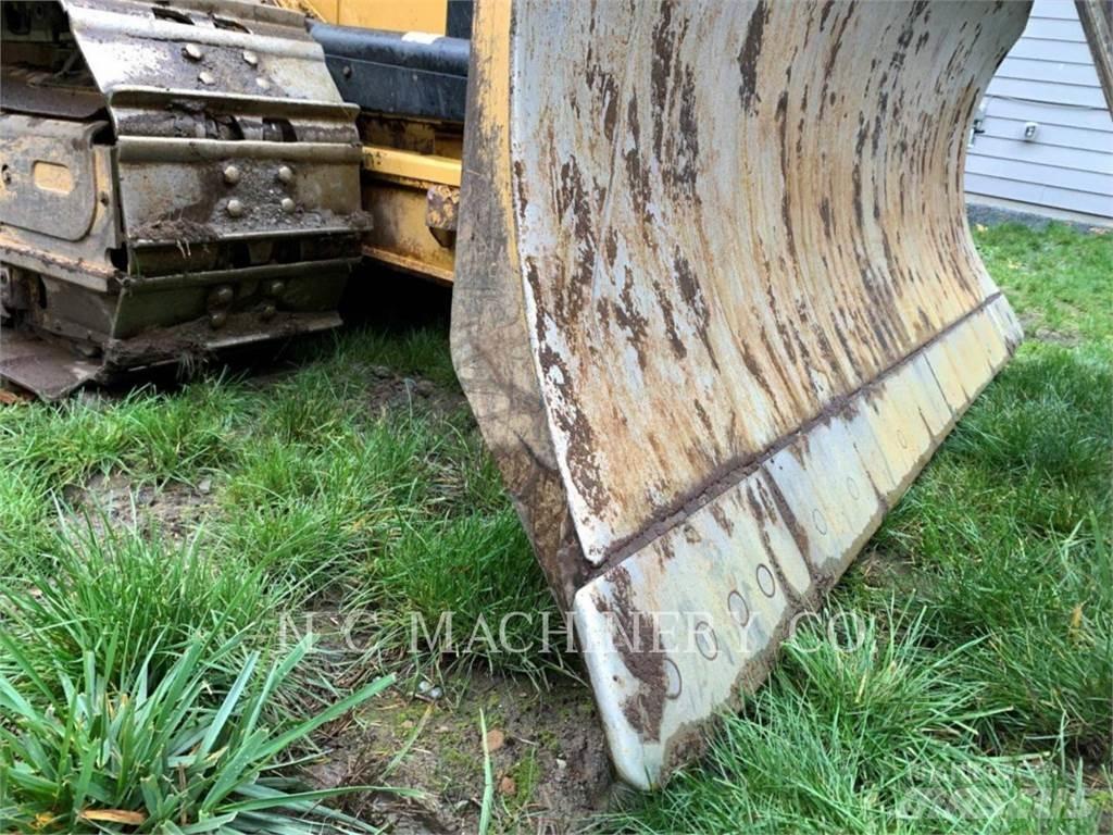 CAT D5K2 XLCB Buldožeri gusjeničari