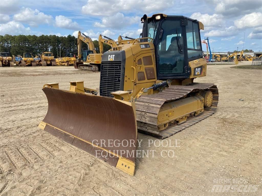 CAT D5K2LGP Buldožeri gusjeničari
