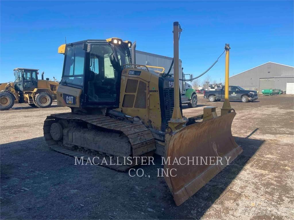 CAT D5K2LGP Buldožeri gusjeničari