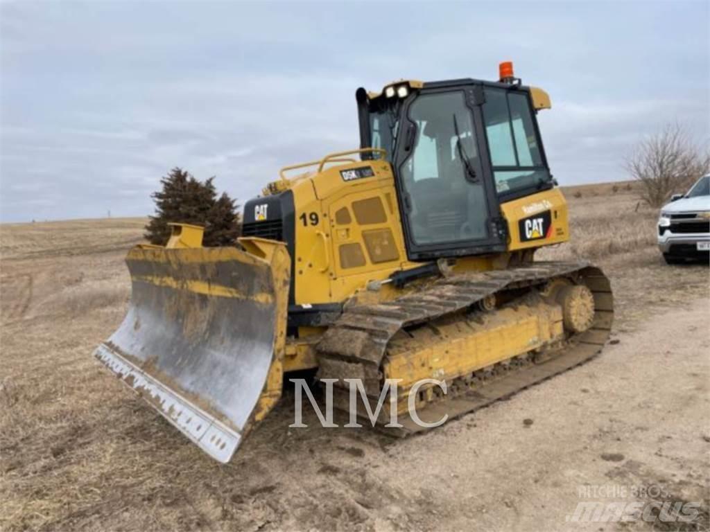 CAT D5K2LGP Buldožeri gusjeničari