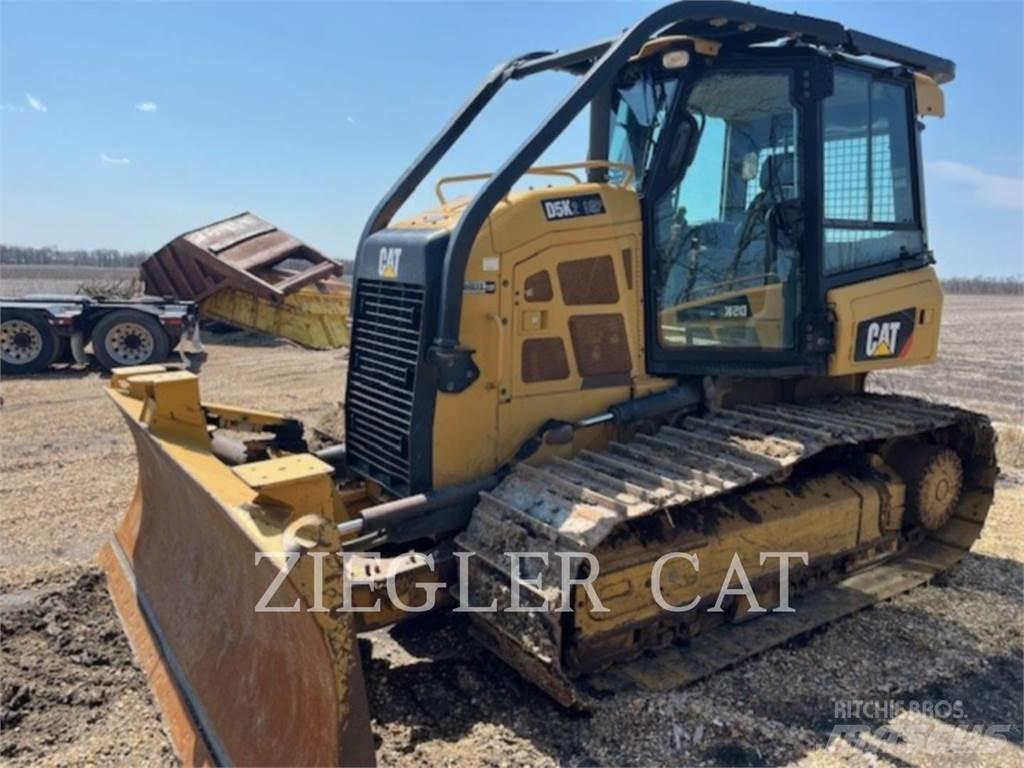CAT D5K2LGP Buldožeri gusjeničari