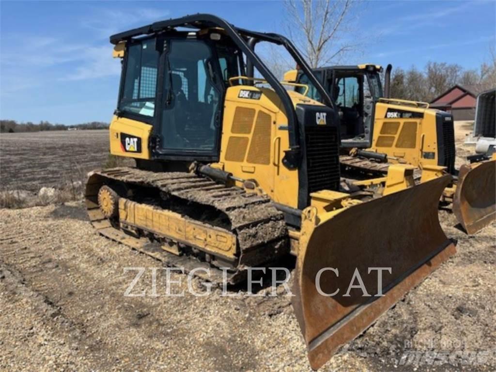 CAT D5K2LGP Buldožeri gusjeničari