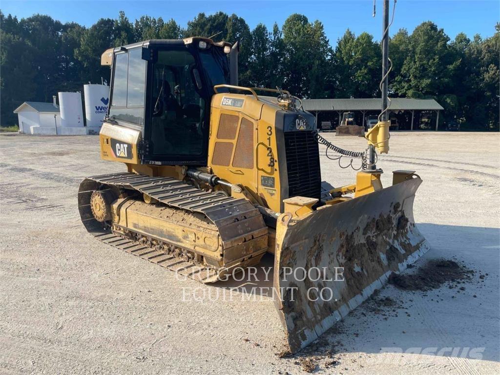 CAT D5K2LGP Buldožeri gusjeničari