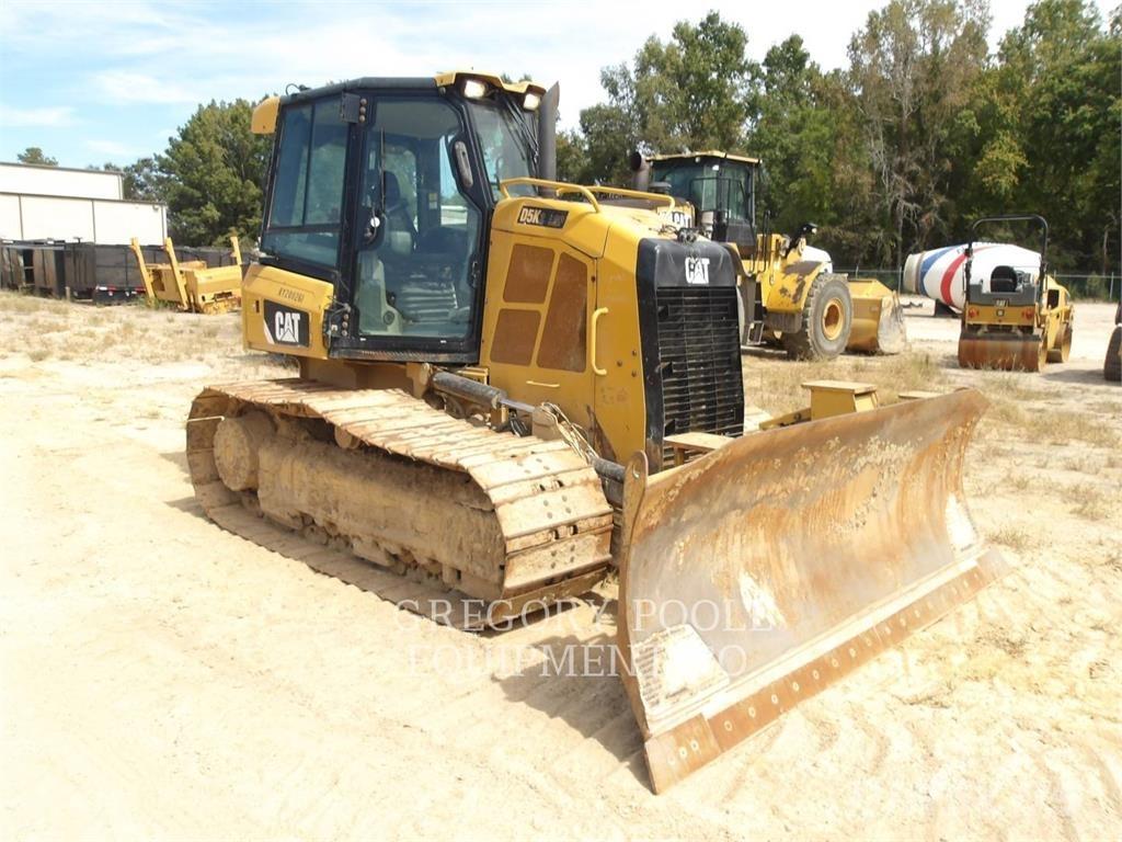 CAT D5K2LGP Buldožeri gusjeničari