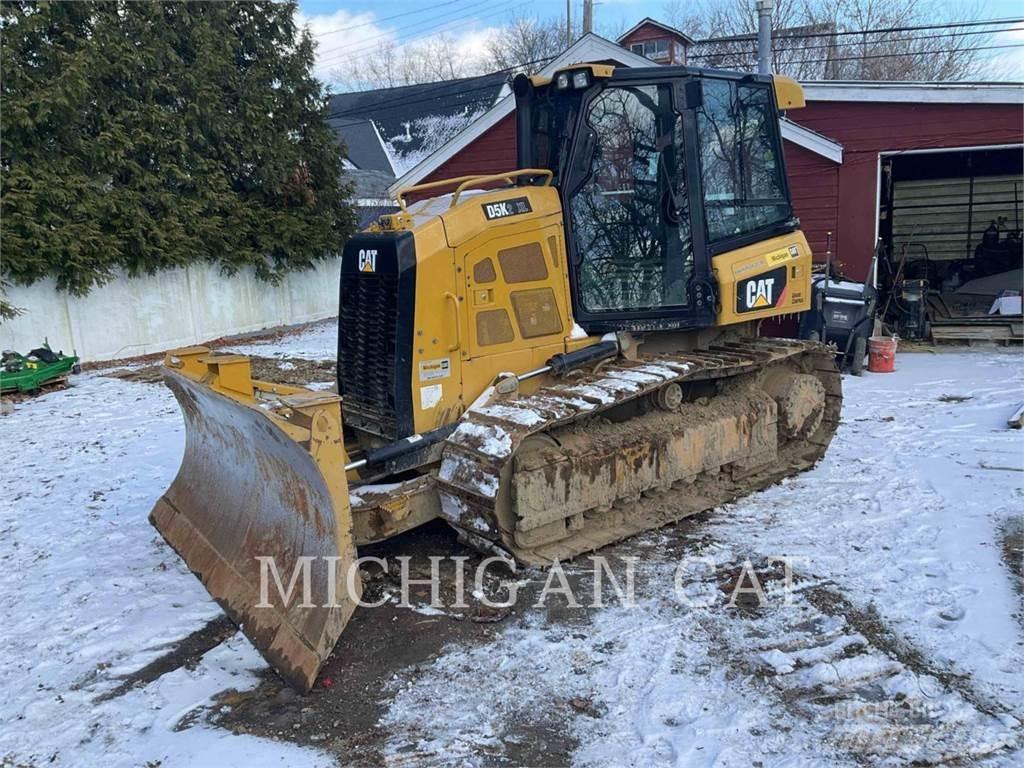 CAT D5K2X ASZ24F Buldožeri gusjeničari