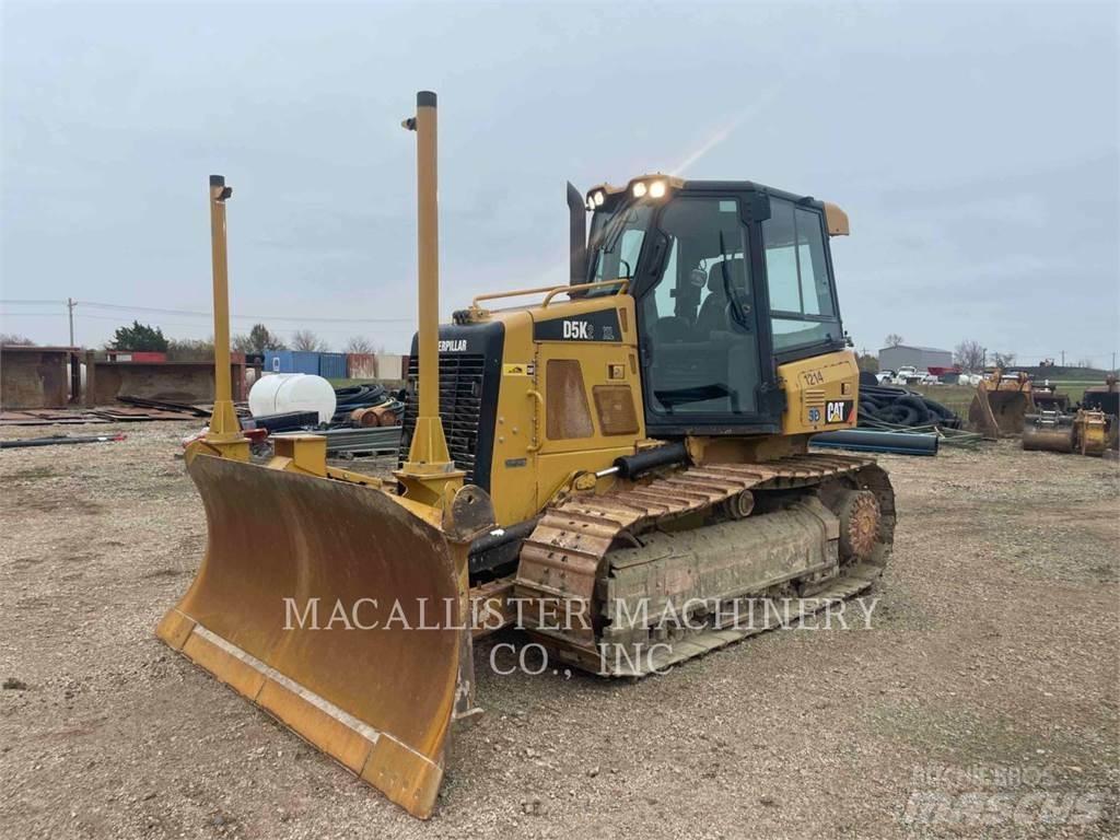 CAT D5K2XL Buldožeri gusjeničari