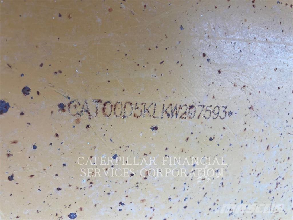 CAT D5K2XL Buldožeri gusjeničari