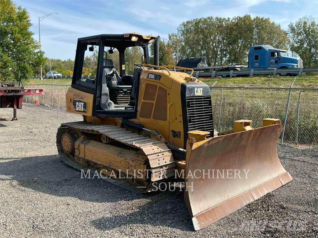 CAT D5K2XL Buldožeri gusjeničari
