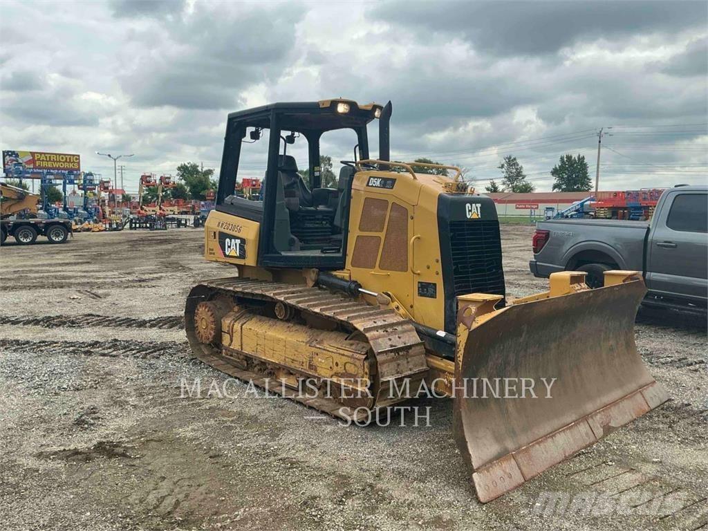 CAT D5K2XL Buldožeri gusjeničari