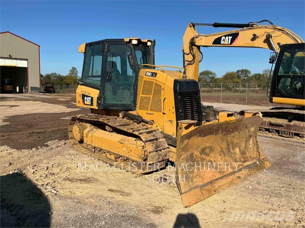 CAT D5K2XL Buldožeri gusjeničari