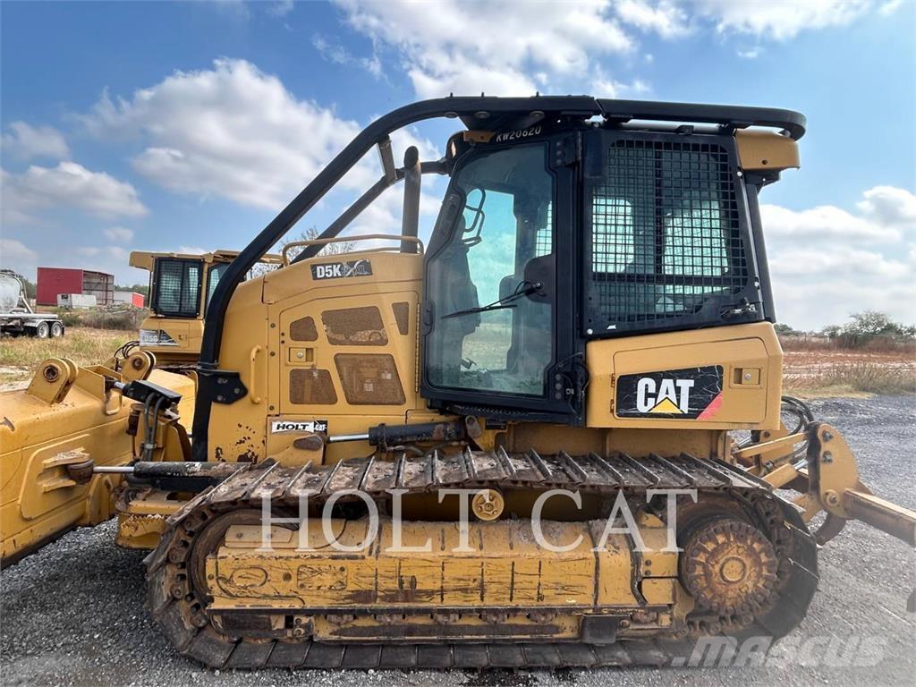 CAT D5K2XL Buldožeri gusjeničari