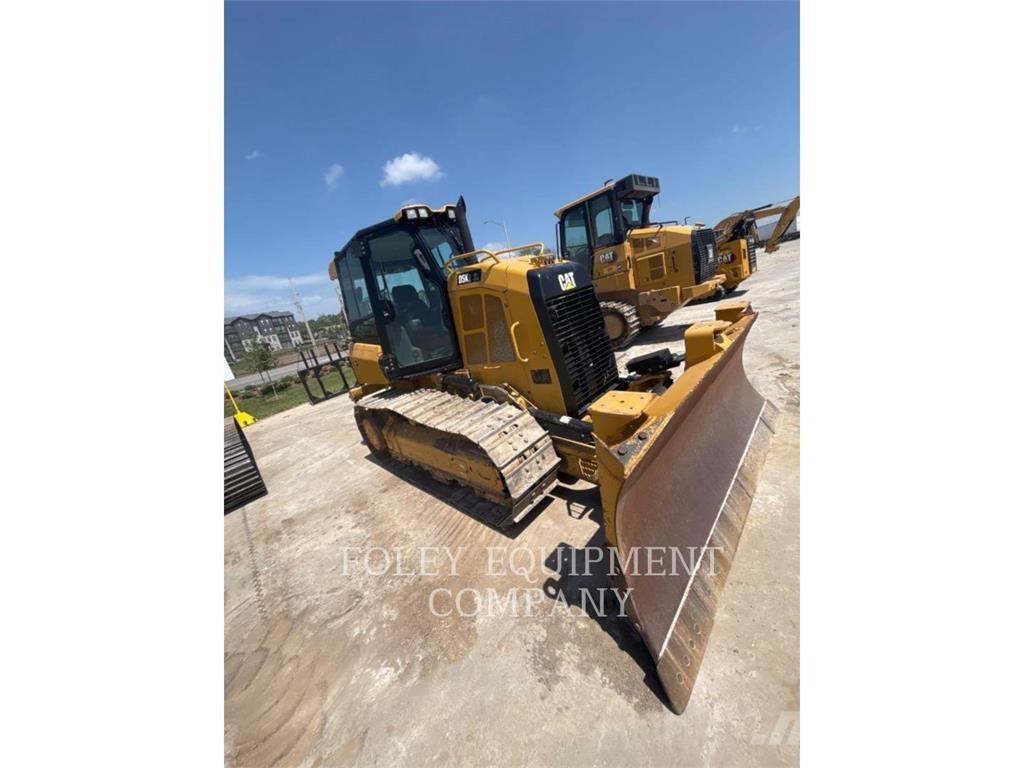 CAT D5K2XLA Buldožeri gusjeničari