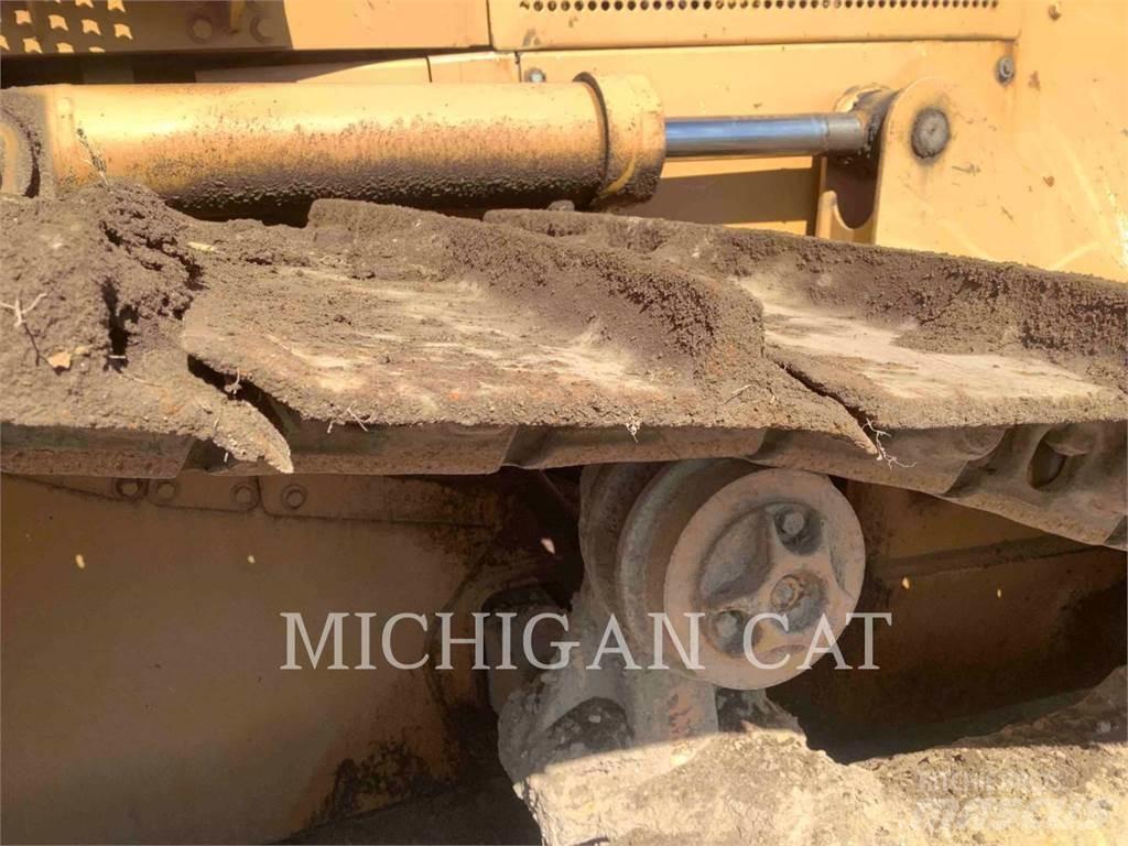 CAT D5ML Buldožeri gusjeničari