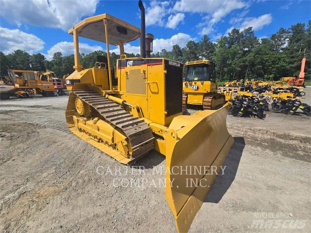 CAT D5MXL Buldožeri gusjeničari