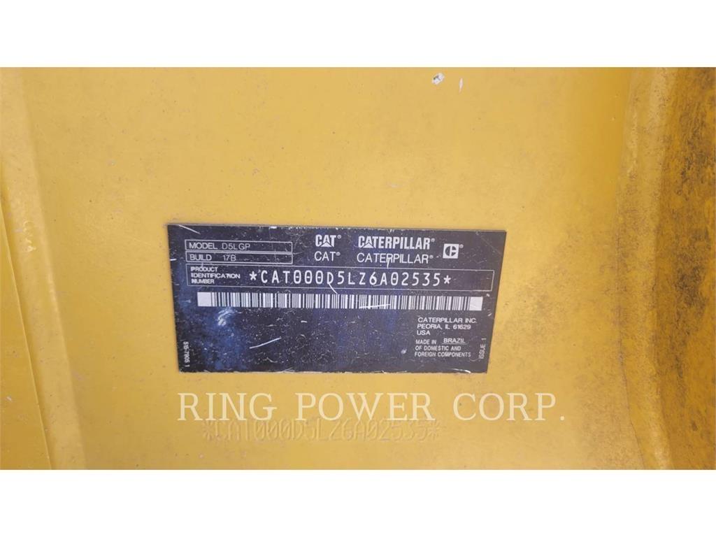 CAT D5VPEW Buldožeri gusjeničari