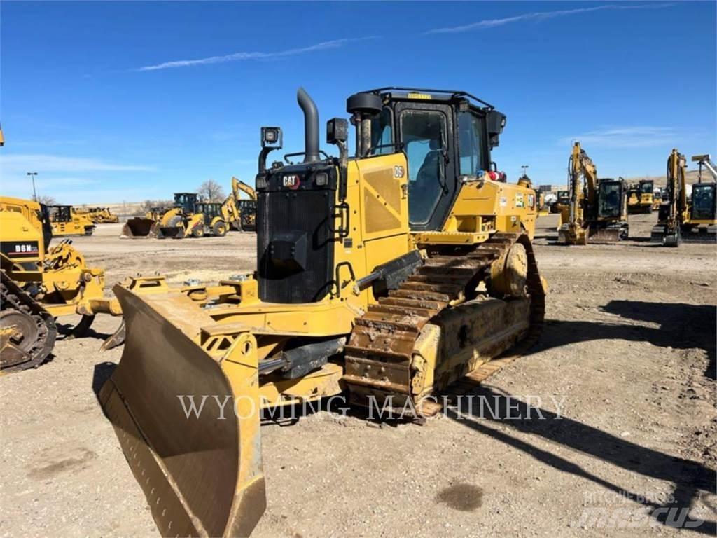 CAT D6 Buldožeri gusjeničari