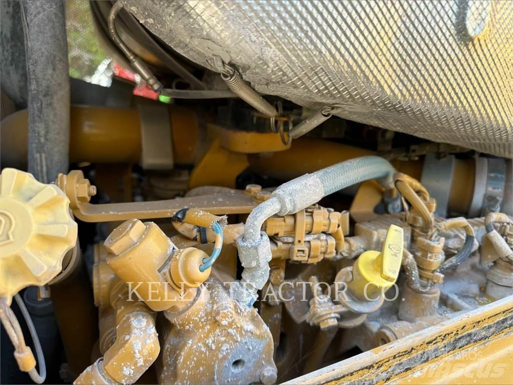 CAT D6 Buldožeri gusjeničari