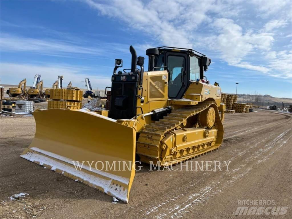 CAT D6 Buldožeri gusjeničari