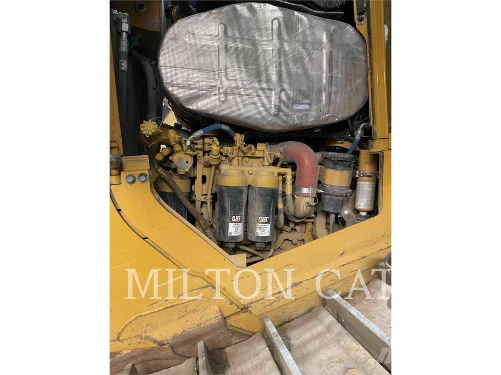CAT D6 Buldožeri gusjeničari
