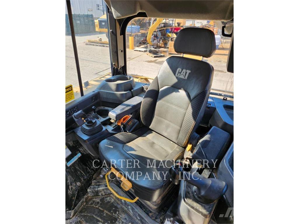 CAT D6-20LGVAR Buldožeri gusjeničari