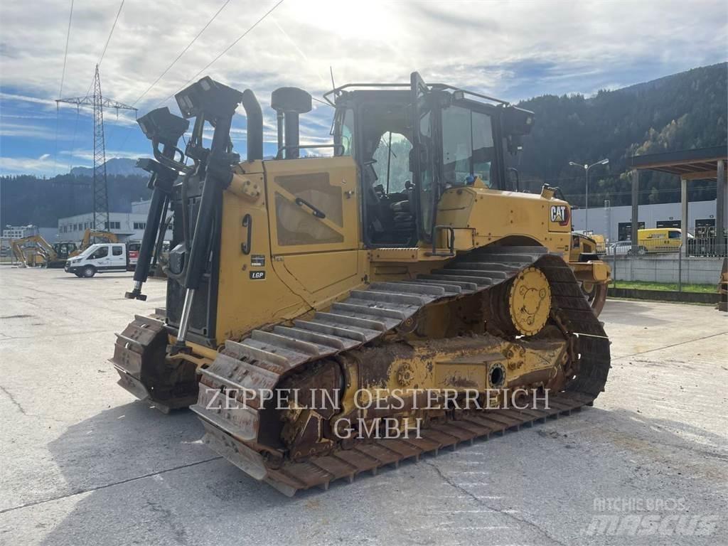 CAT D6-20XE Buldožeri gusjeničari
