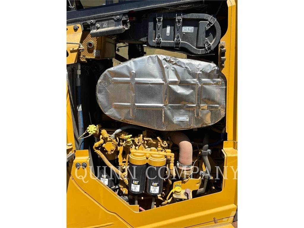 CAT D620 Buldožeri gusjeničari