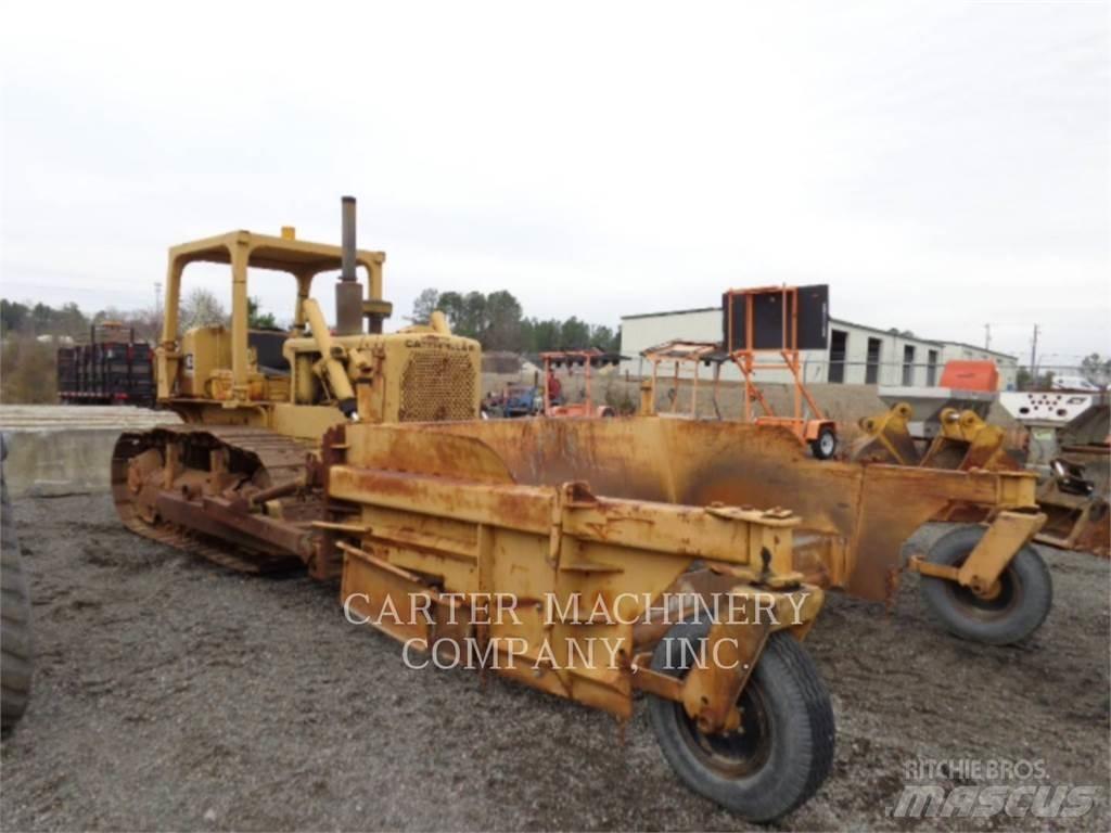 CAT D6C Buldožeri gusjeničari