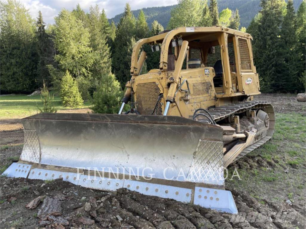 CAT D6E Buldožeri gusjeničari