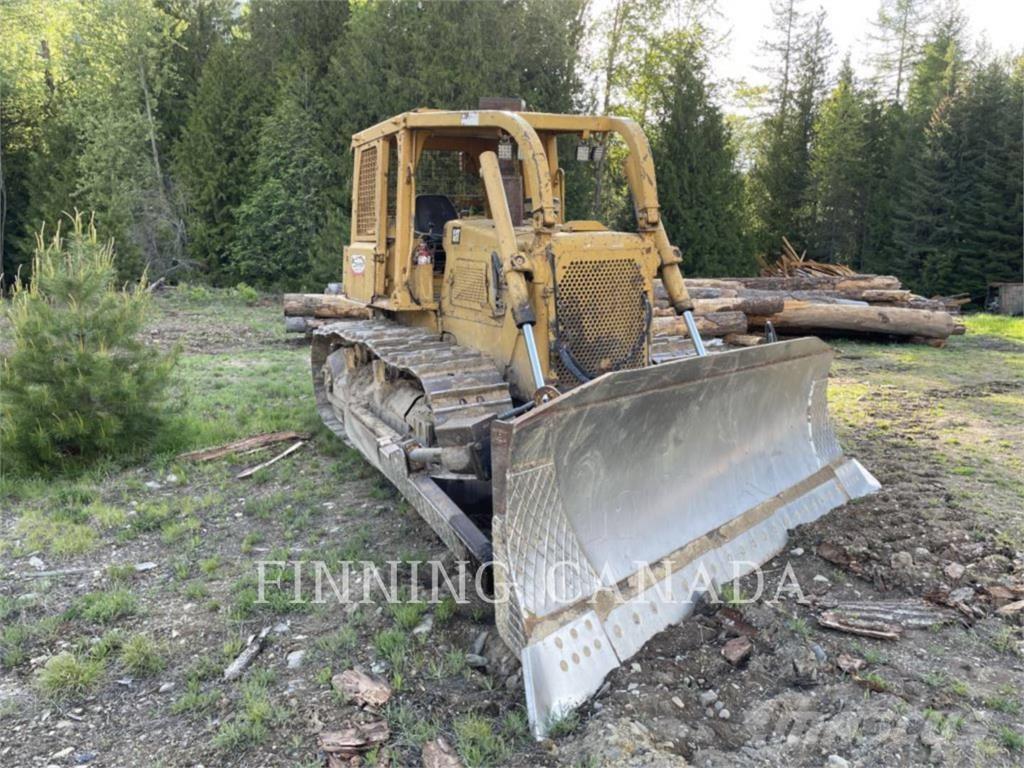 CAT D6E Buldožeri gusjeničari